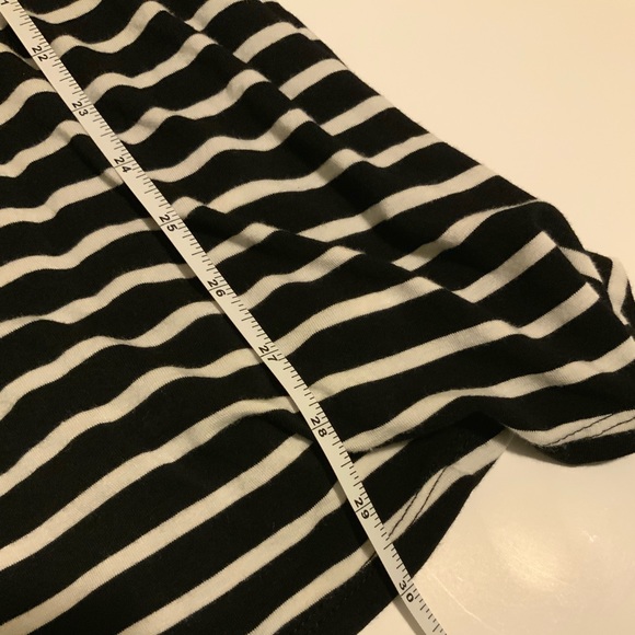 Socialite Blk & White Skater Dress - Picture 5 of 5